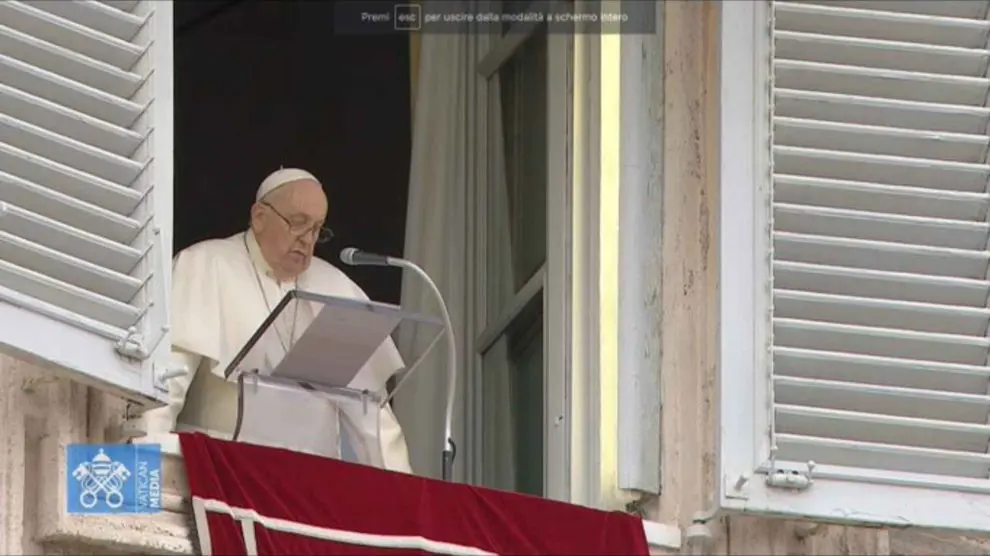 Papa Francisco pide no confundir la celebración de la Navidad con el consumismo
