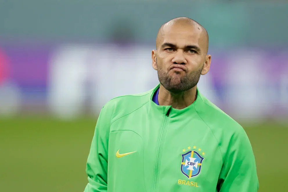 Dani Alves daría otro sorpresivo giro en su relato durante el juicio en su contra que se iniciará en los próximos días