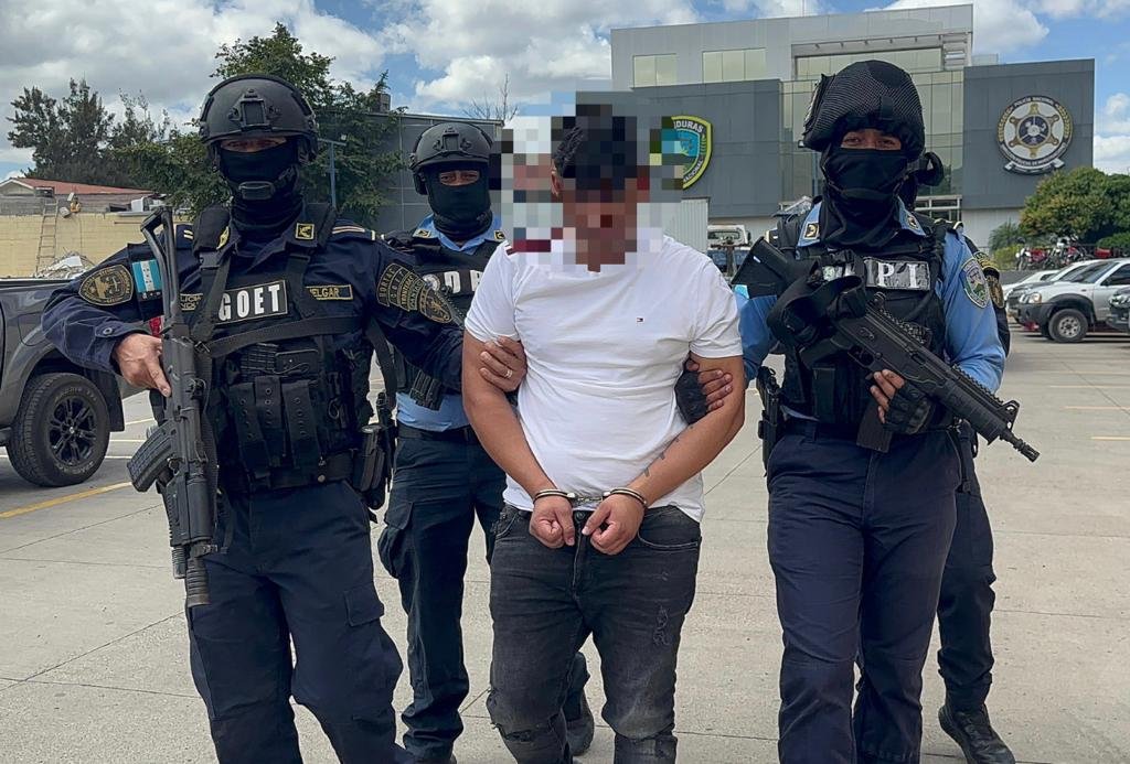 Por asesinato y tentativa de asesinato en contra de un comunicador social Policía Nacional captura a sujeto en la capital