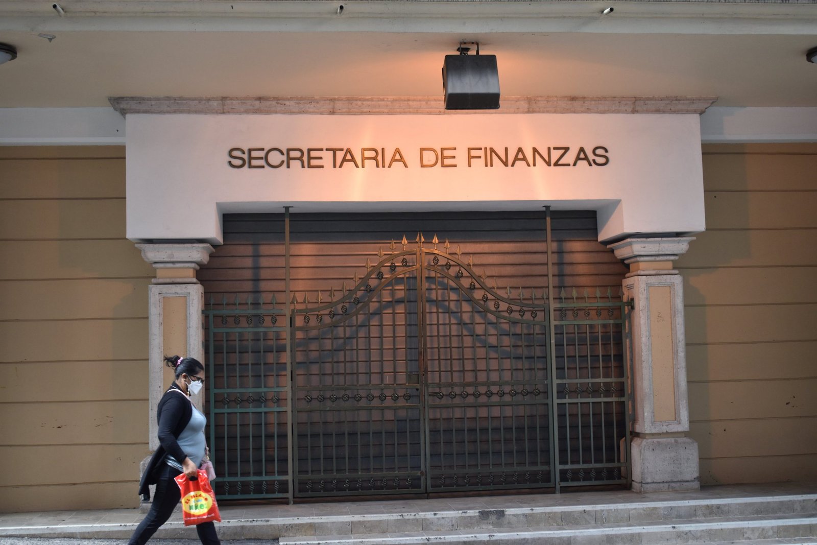 Sefin libera L 906 millones de pago retenido a contratistas de construcción