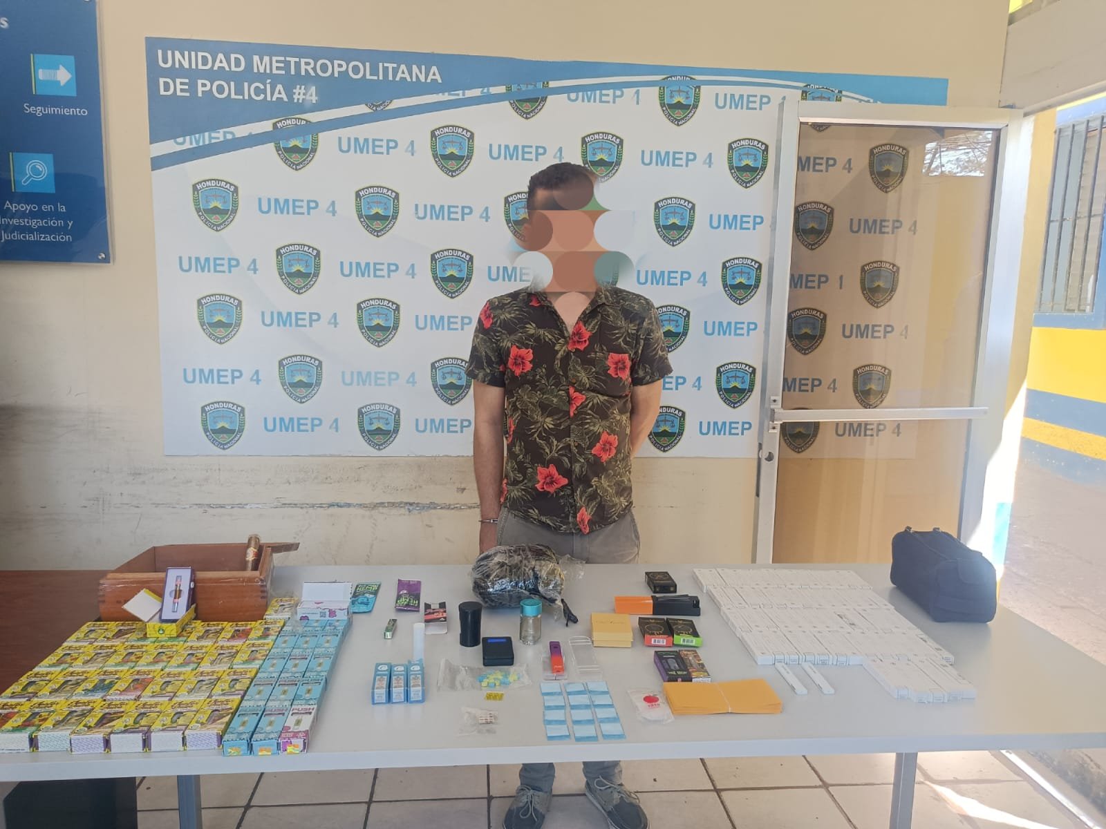 Policías de la UMEP-4 decomisan marihuana líquida que sería utilizada en cigarrillos electrónicos