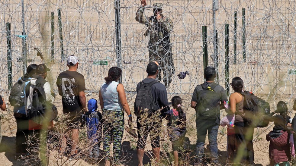 Corte de Apelaciones bloquea de nuevo la aplicación de polémica ley migratoria en Texas