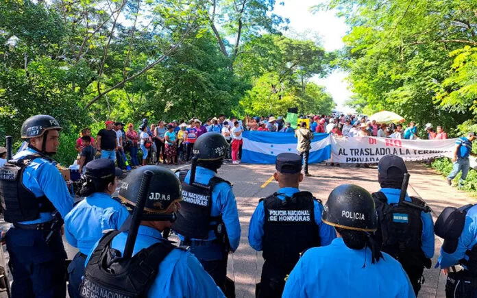 Autoridades y transportistas de Choluteca firman acuerdo por 45 días