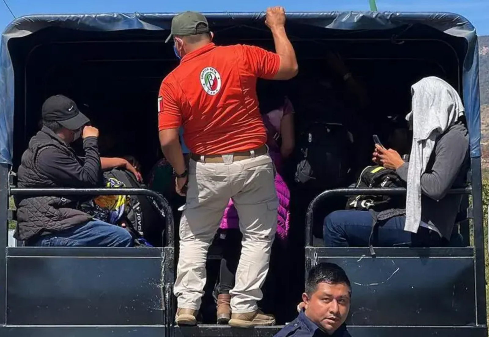 Fiscalía rescata a 28 migrantes de Honduras, Guatemala y el Salvador en frontera México-Estados Unidos