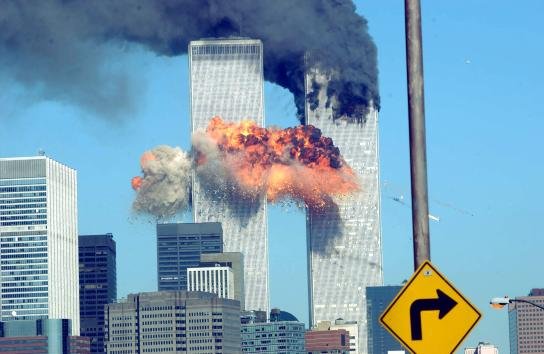 Estas son las 10 fotos más aterradoras y dolorosas de los atentados del 11 de septiembre a 23 años del suceso