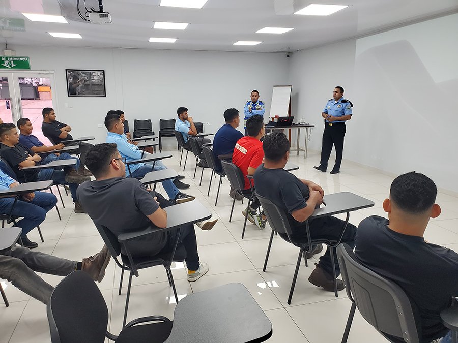 Tránsito impartirá clases de seguridad vial en los centros educativos