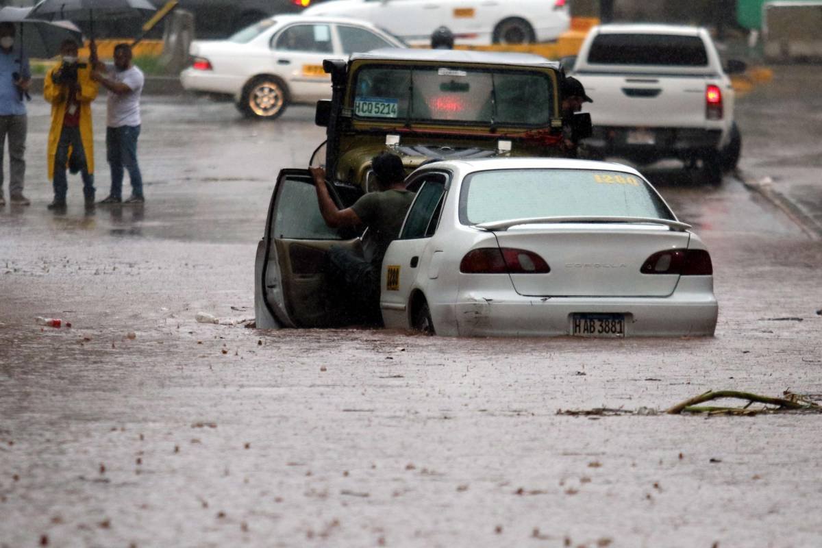 Entrada de frente frío y más inundaciones alerta CENAOS para los próximos días