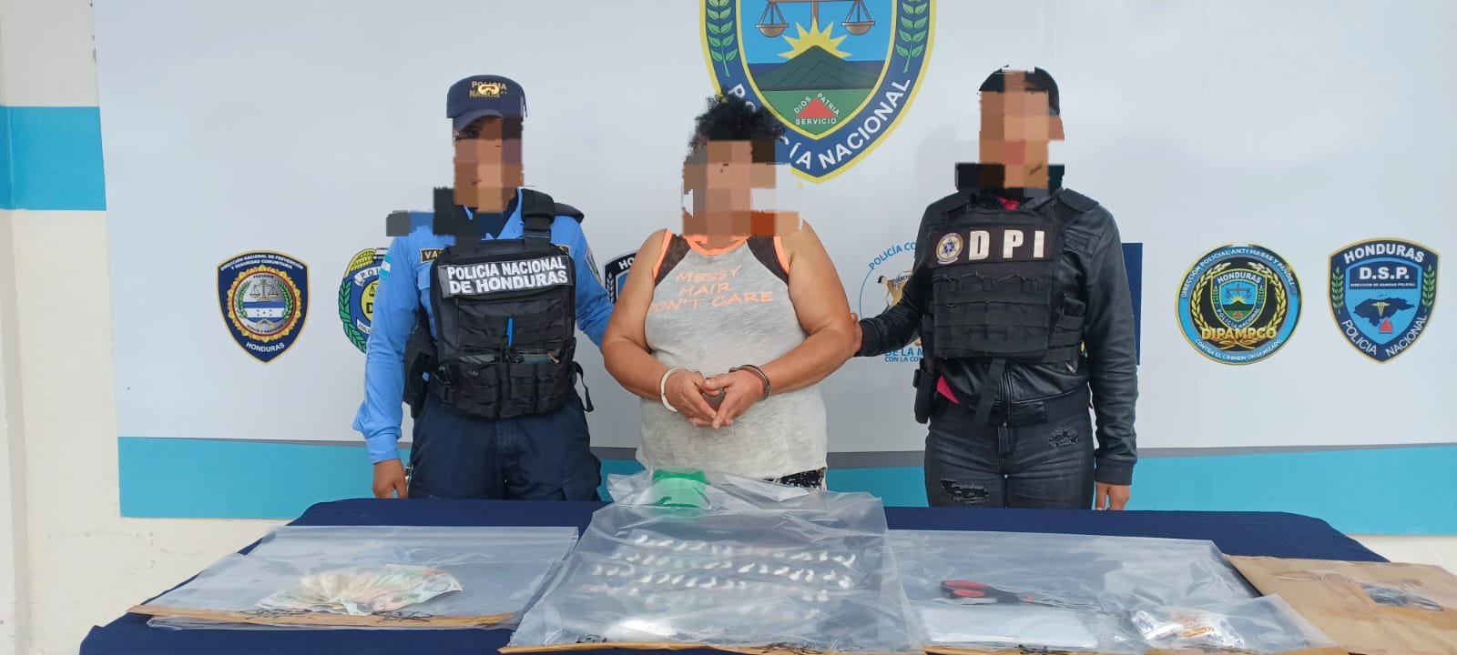 DPI detienen a mujer en posesión de droga