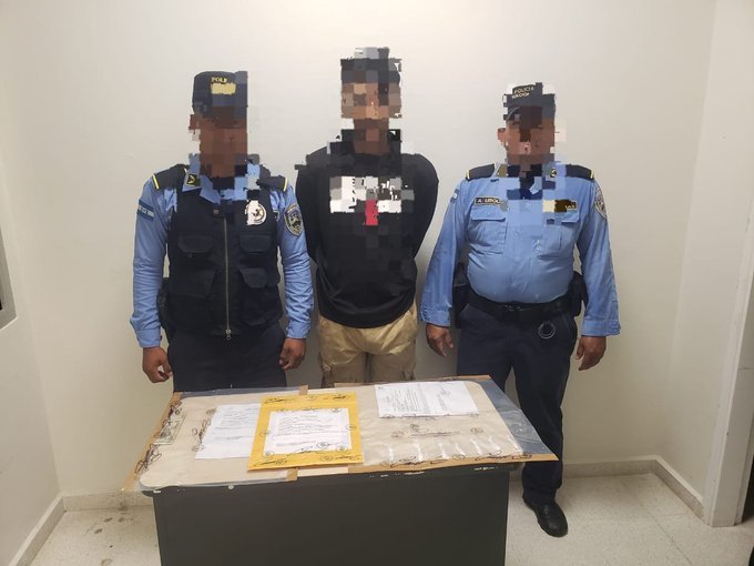 Policía Nacional detiene a distribuidor de drogas en Tela, Atlántida
