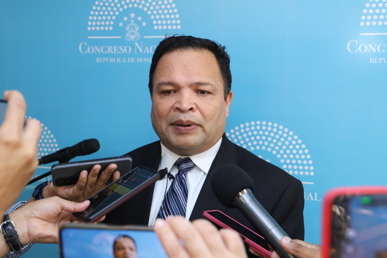 Jari Dixon denuncia golpe técnico en el Congreso Nacional
