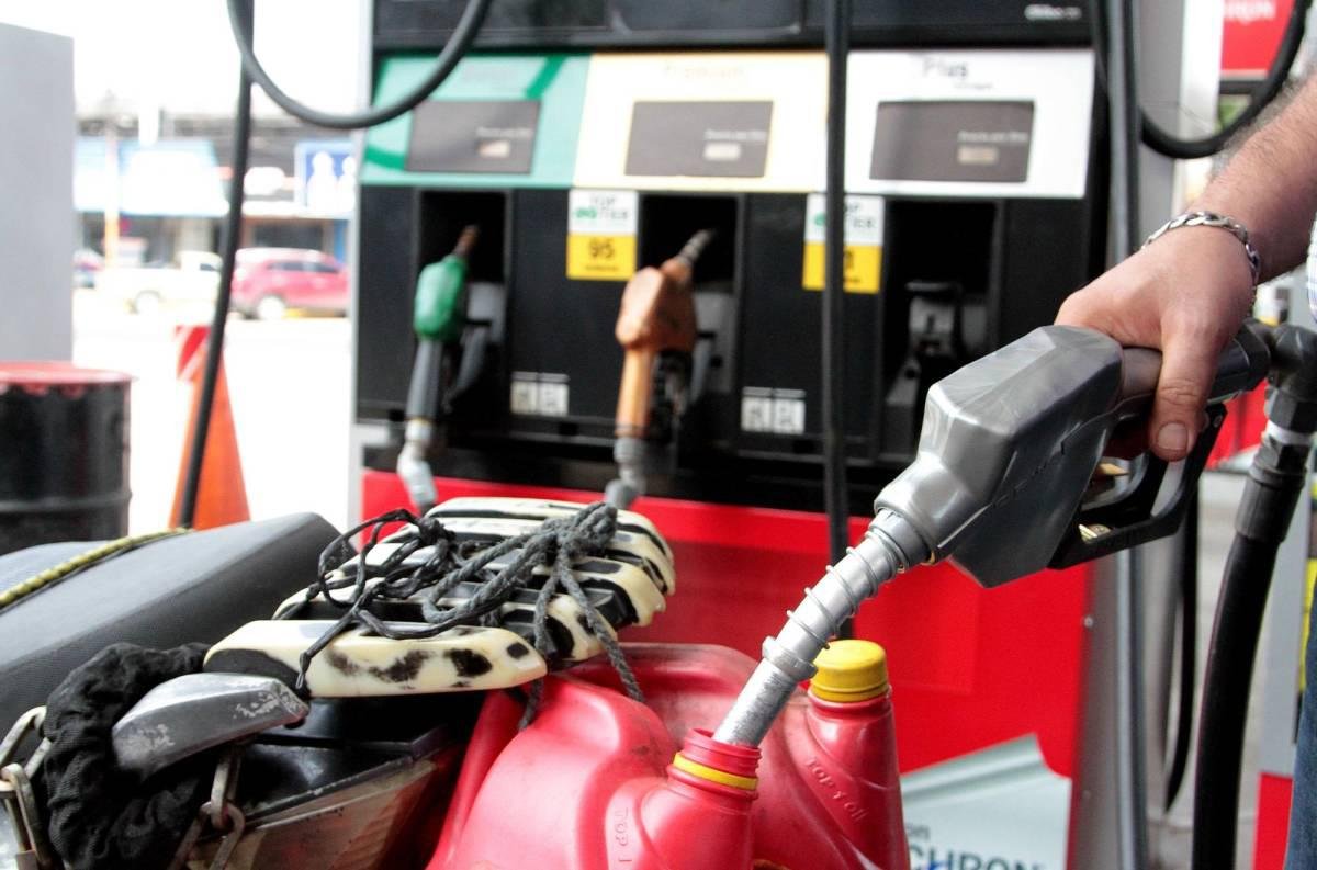 Tras nuevo trancazo en el precio de los combustibles, estos serán los precios que usted pagará a partir de hoy a nivel nacional en la octava semana de aumentos