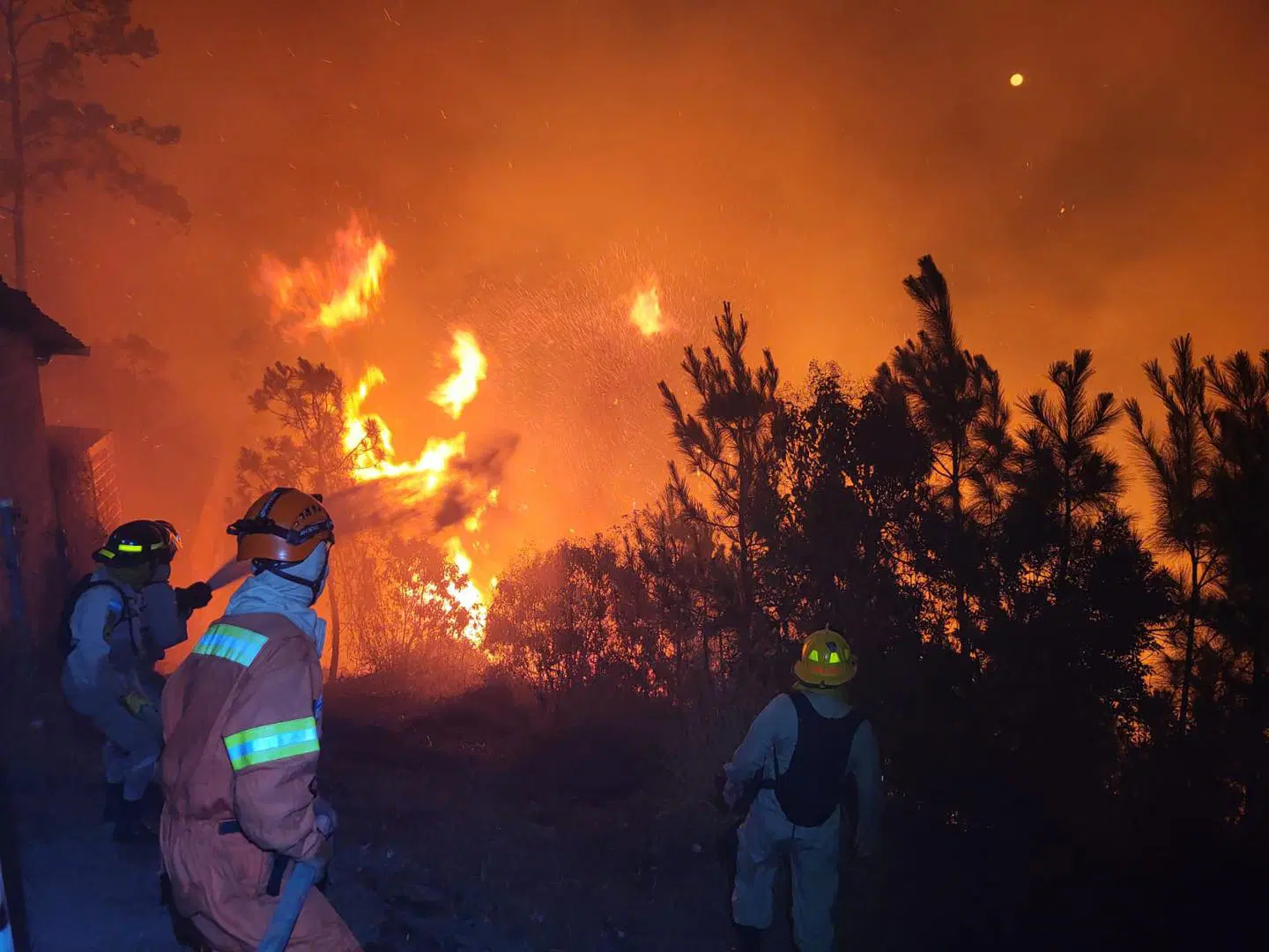 AMDC declara Alerta Amarilla por incendios forestales en distintas zonas de la capital