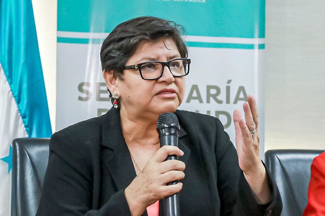 ¡Insólito! Ministra de Salud restringe ingreso de periodistas a los hospitales públicos