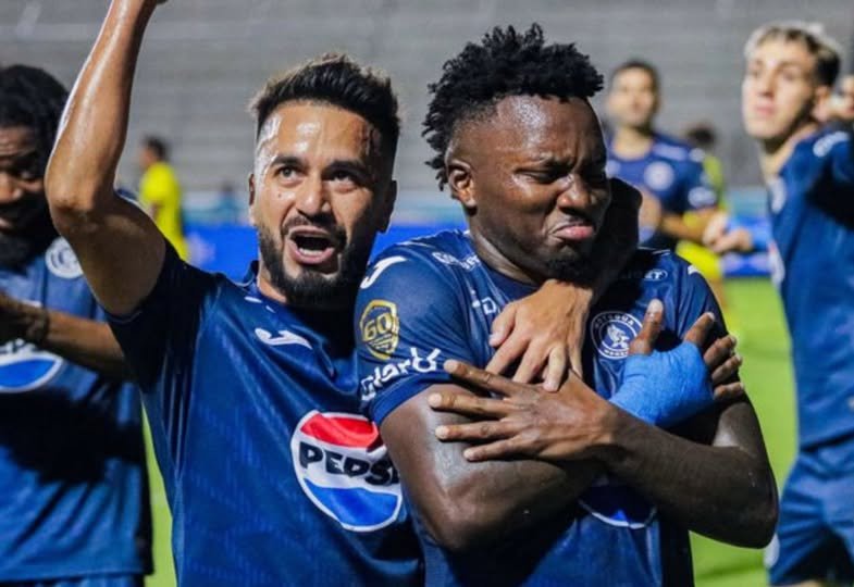 Motagua gana 1 a 0 ante el Real España y deja la llave abierta para la vuelta de semifinales