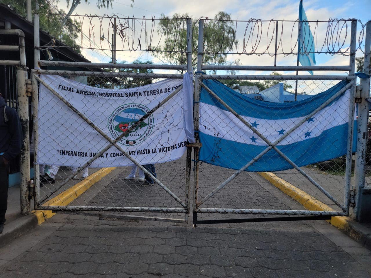 Enfermeras auxiliares continúan asambleas informativas en seis regionales