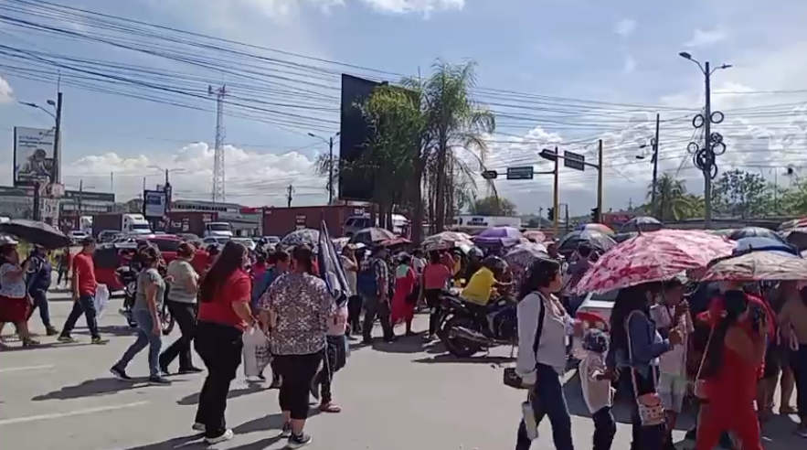 Socios de Koriun se movilizan en SPS exigiendo sus ahorros