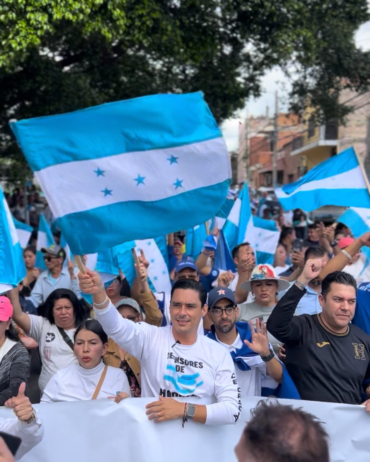 En Multitudinaria Marcha Juan Diego Zelaya:    “Salga A Votar Por Su Patria, Salga A Defender A Honduras”:
