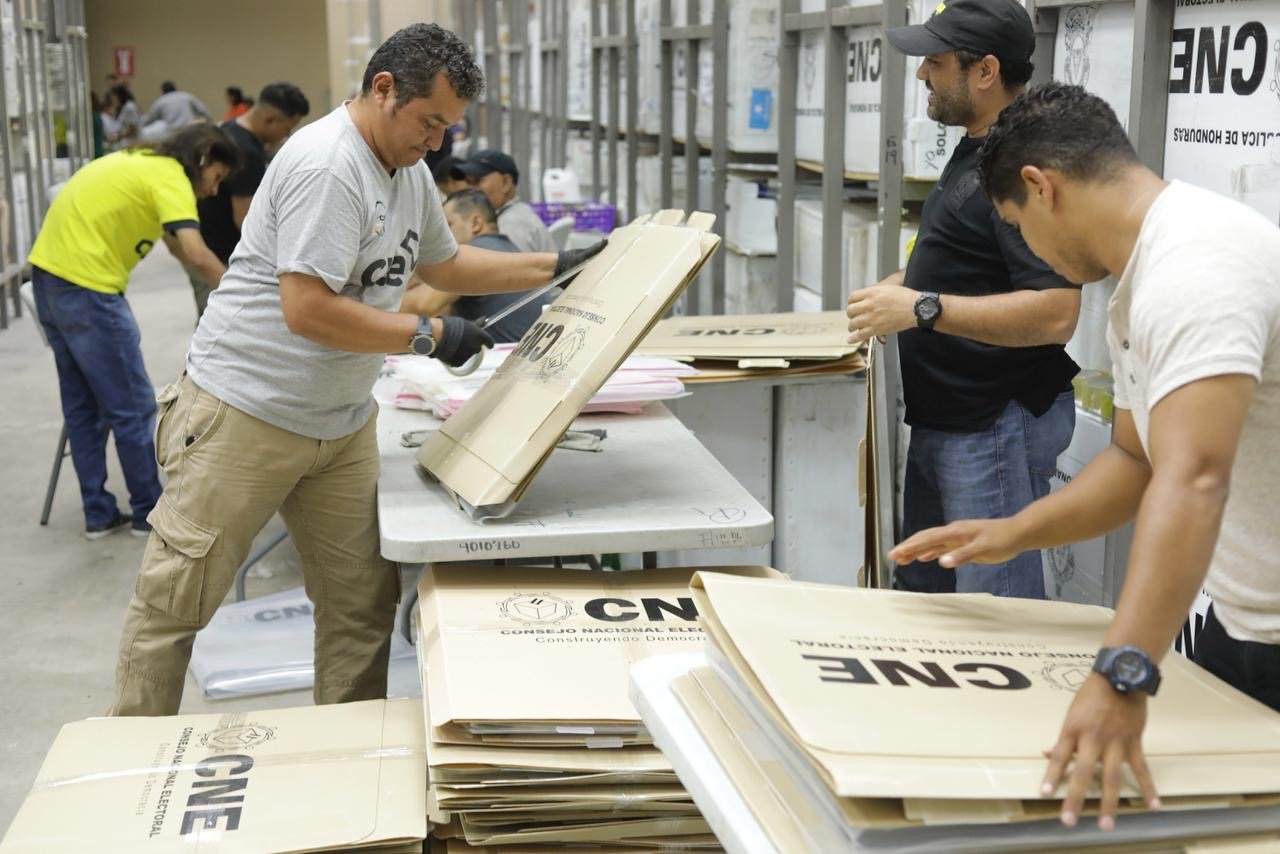 CNE avanza en un 21 % en la verificación de centros de votación