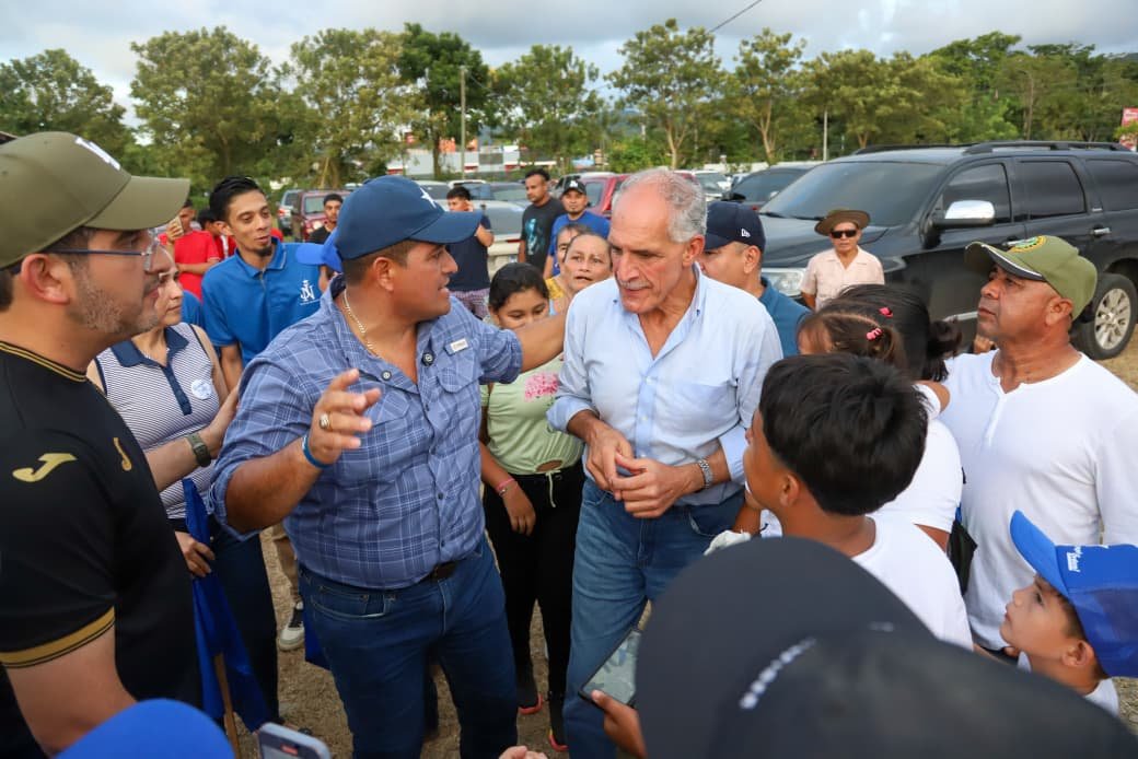 Nasry Asfura se comprometió a transformar Tela en un motor turístico junto a Ricardo Calix