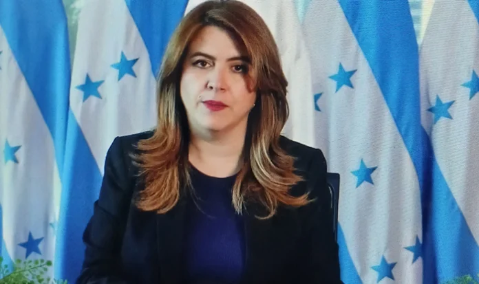 Cosette López a jóvenes: “Nunca como hoy su voz ha sido tan importante”