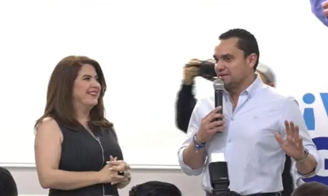 Diputados del Partido Nacional reciben credenciales de manos de Cossette López