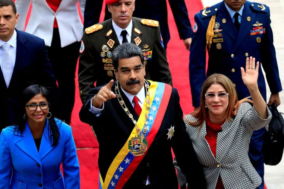 ¿Por qué el poder real todavía lo tiene el chavismo armado, no la oposición civil?