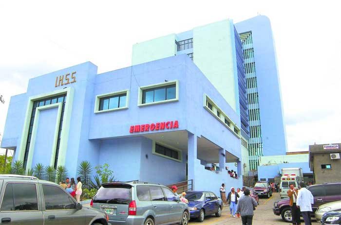 Médicos del IHSS señalan deuda estatal y privada de más de L 18 mil millones como causa de la crisis