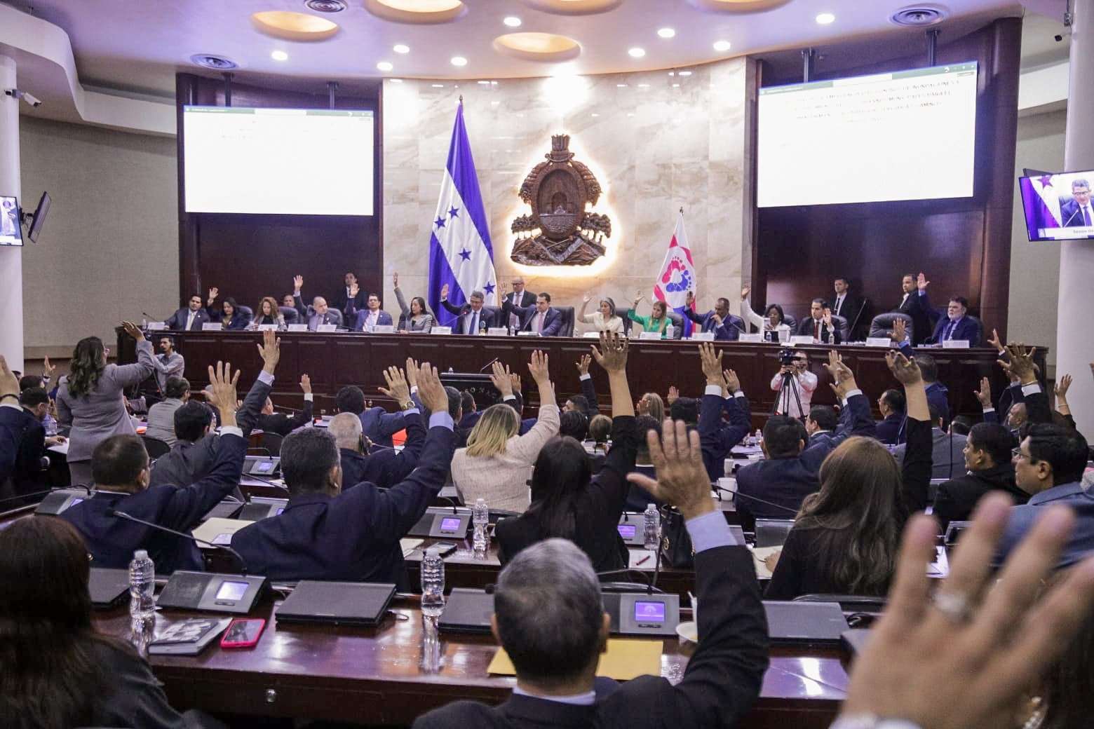 Congreso Nacional aprueba por unanimidad la ley de emergencia para rehabilitar carreteras