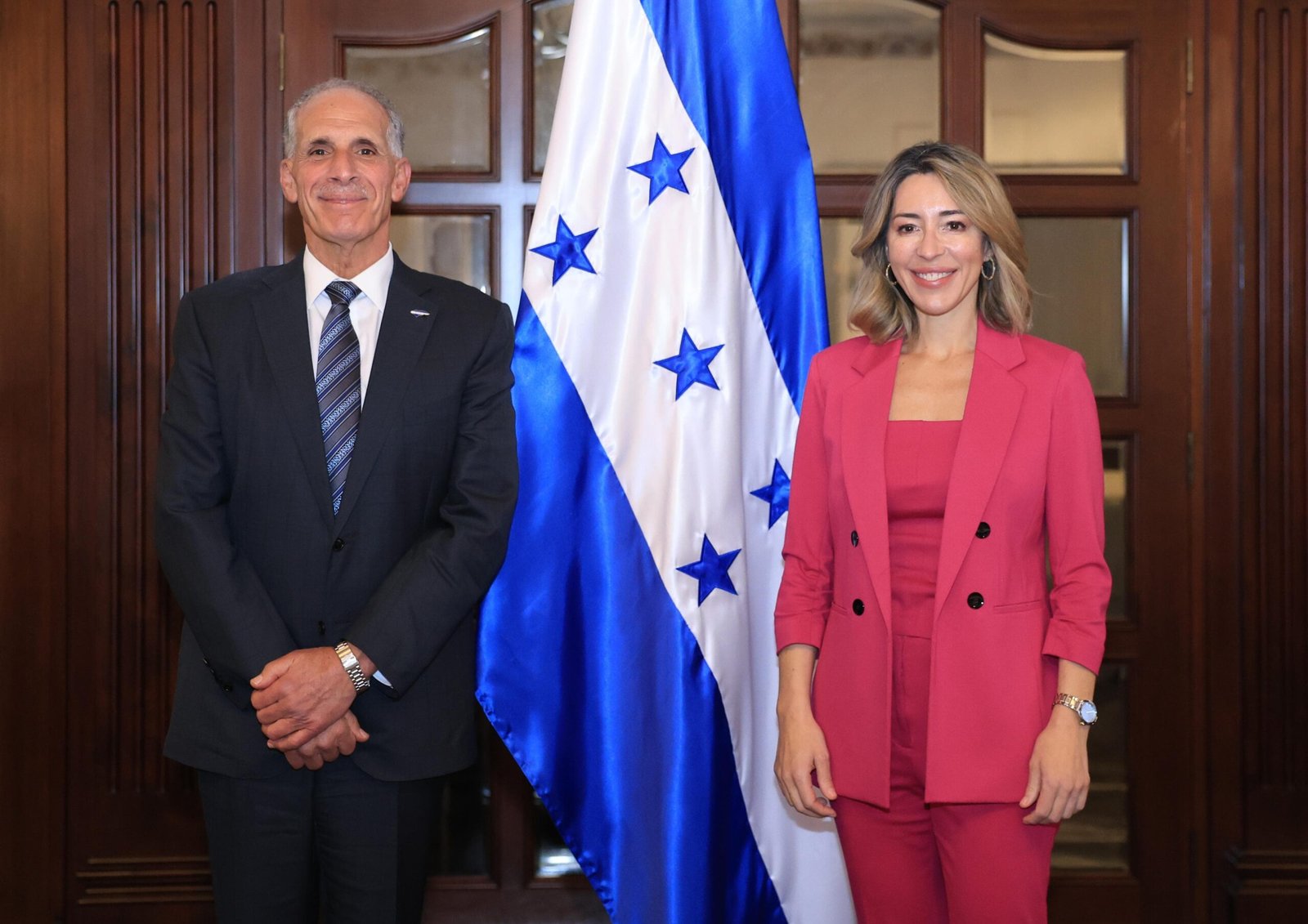 Honduras y el FMI estrechan diálogo en Casa de Gobierno