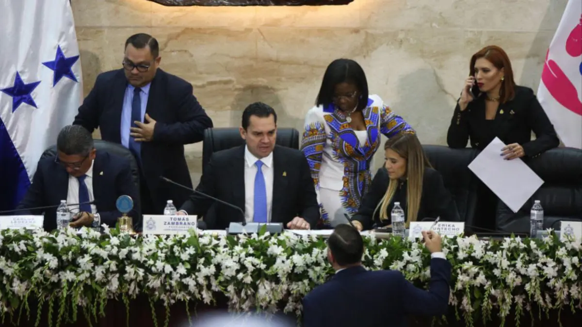 Defensores de Honduras pide al Congreso activar juicio político ante crisis institucional