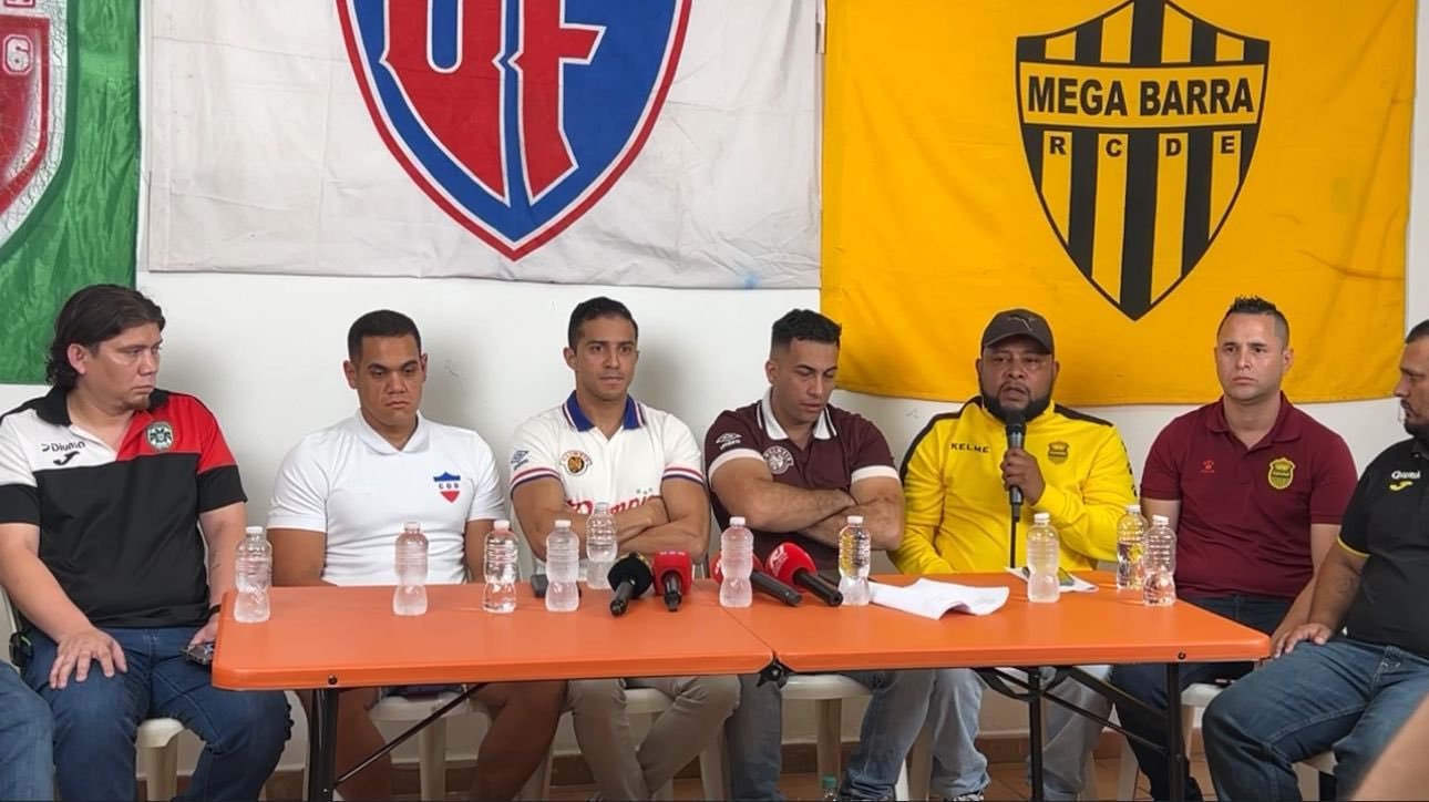 Barras de Olimpia, Marathón y Real España firman acuerdo para erradicar la violencia en los estadios