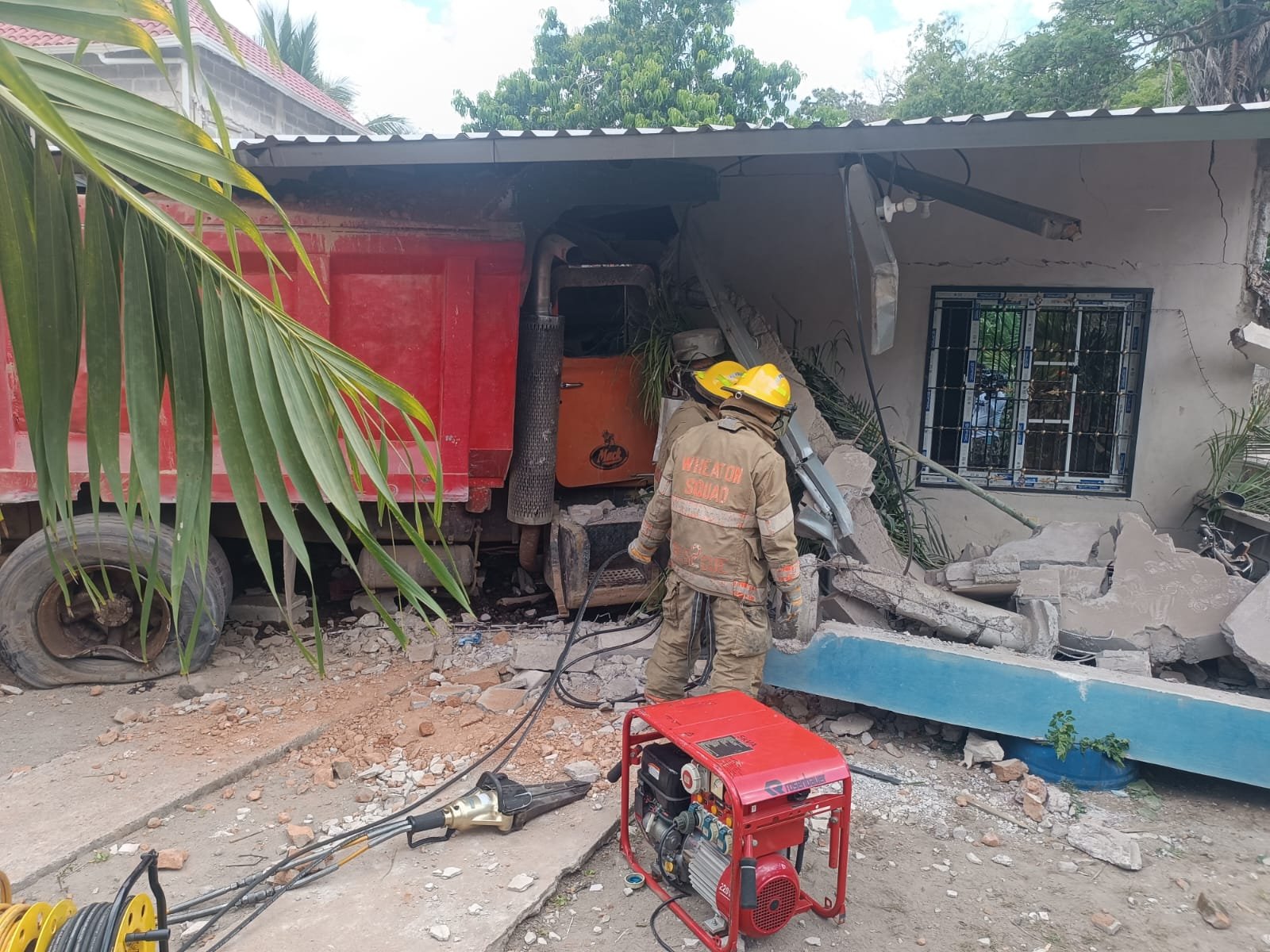 Trágico accidente en El Corpus deja un muerto y daños materiales considerables