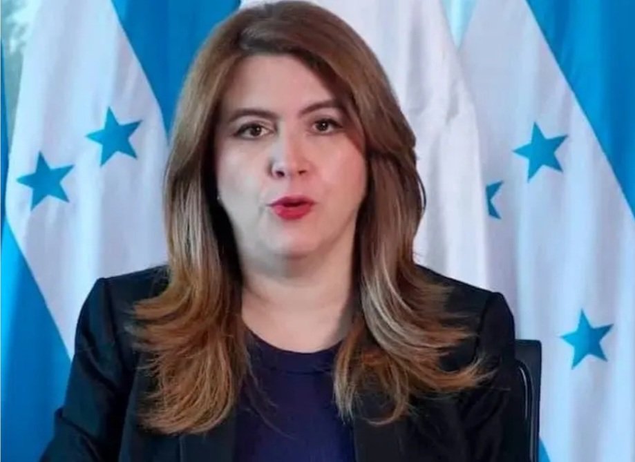 “Nos merecemos tranquilidad”: Cossette López consejera del CNE denuncia presiones y ataques