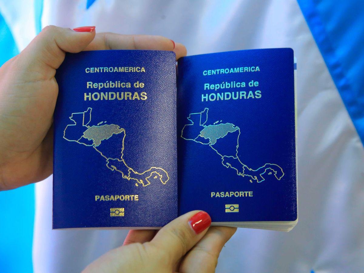 Migración agiliza entrega de pasaportes en aeropuertos durante Semana Santa