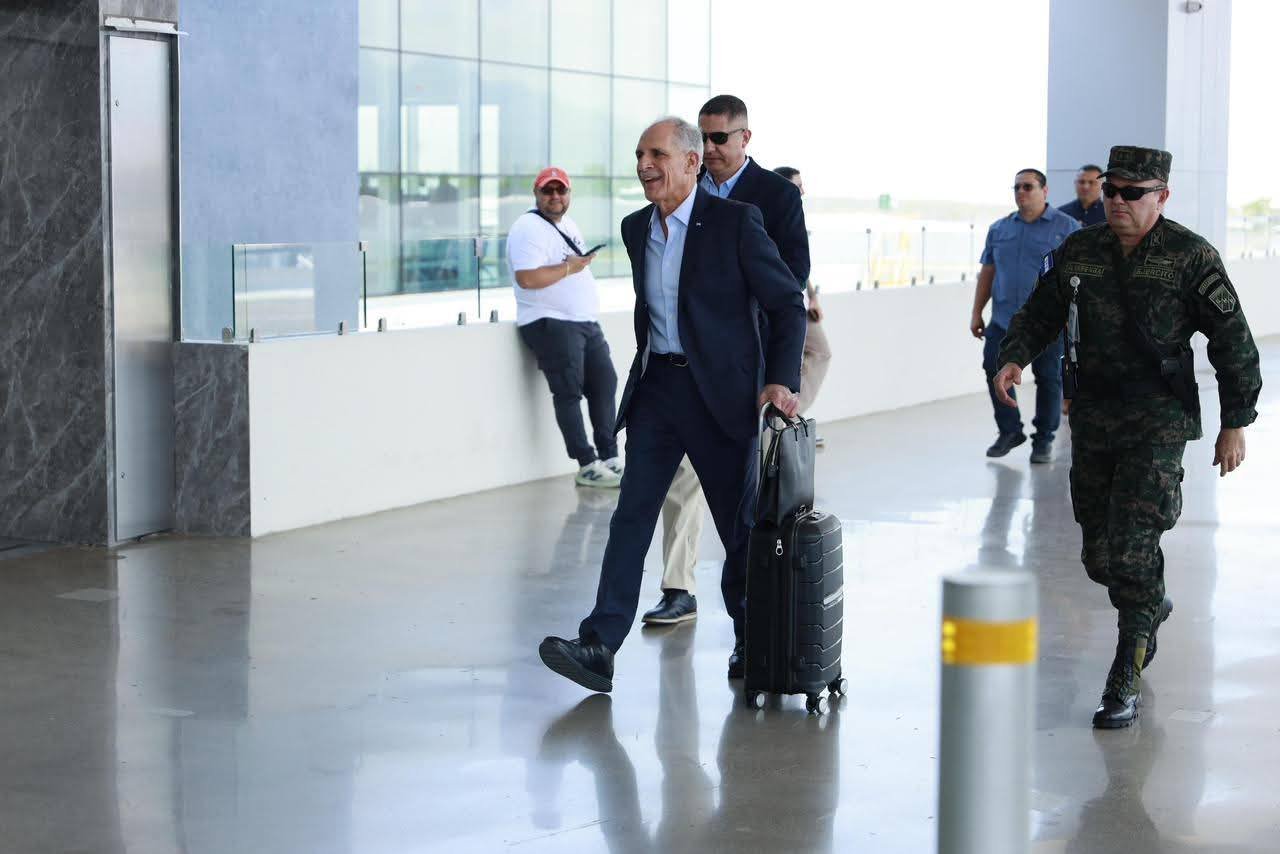 Nasry Asfura viaja a EE. UU. para atraer inversión y continuará agenda oficial en Costa Rica