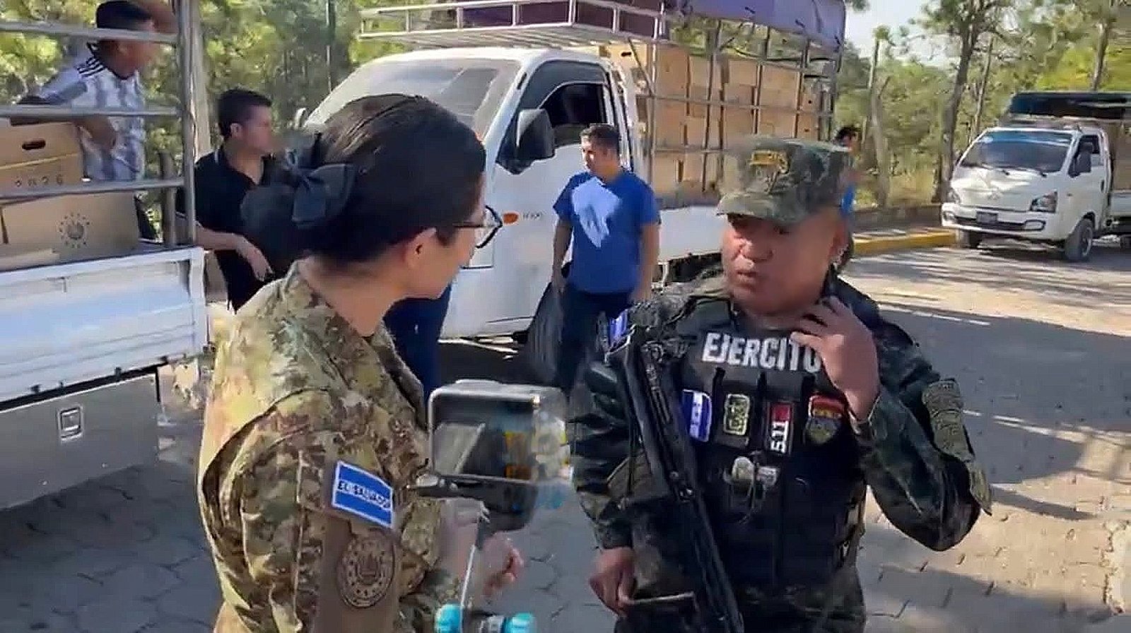 Honduras impide entrada de misión salvadoreña uniformada y alega falta de permisos