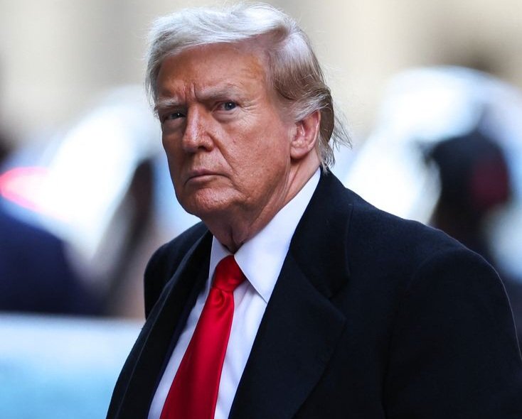 Trump amenaza a Irán con una respuesta “más violenta” si no firma acuerdo con EEUU