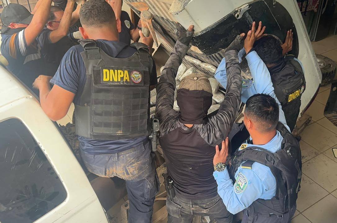 Decomisan más de 240 paquetes de supuesta droga en operativo en Lempira