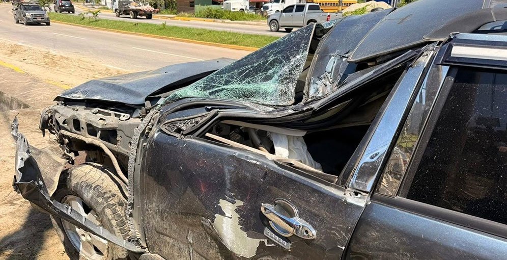 Doble percance vial en Río Mar deja daños materiales y provoca congestionamiento
