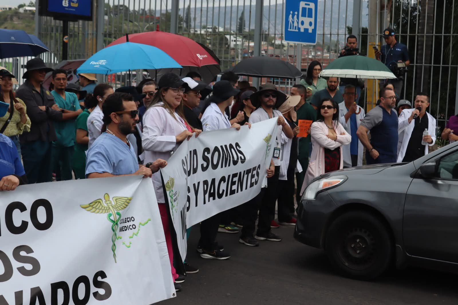 Colegio Médico exige pagos atrasados y anuncia continuidad de asambleas informativas