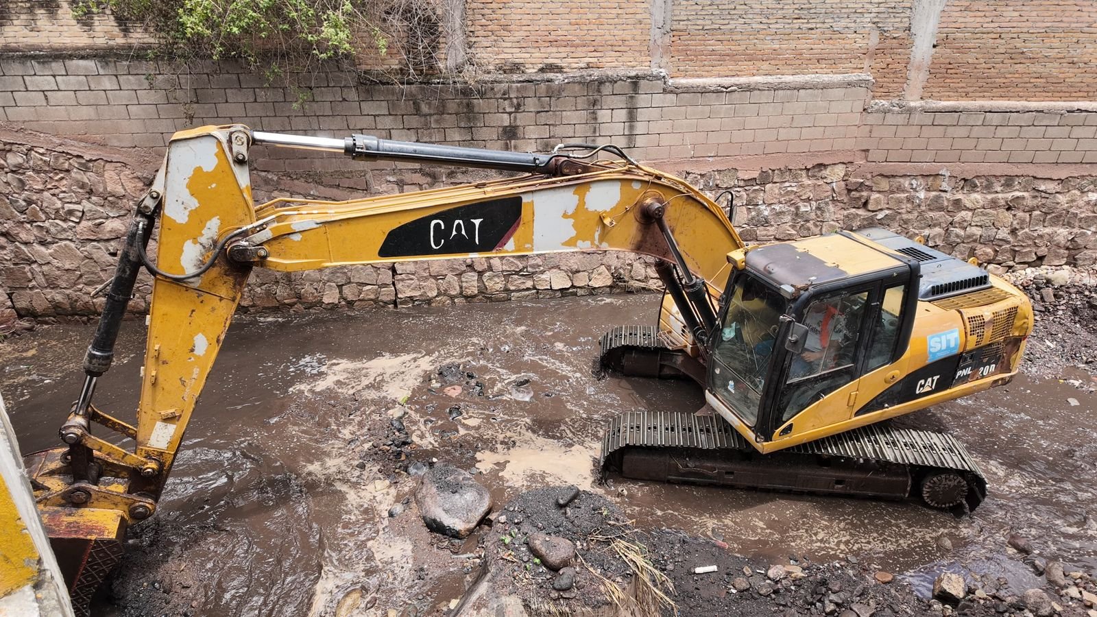 Alcaldía intensifica acciones preventivas y atiende más de 100 incidencias durante alerta verde en la capital