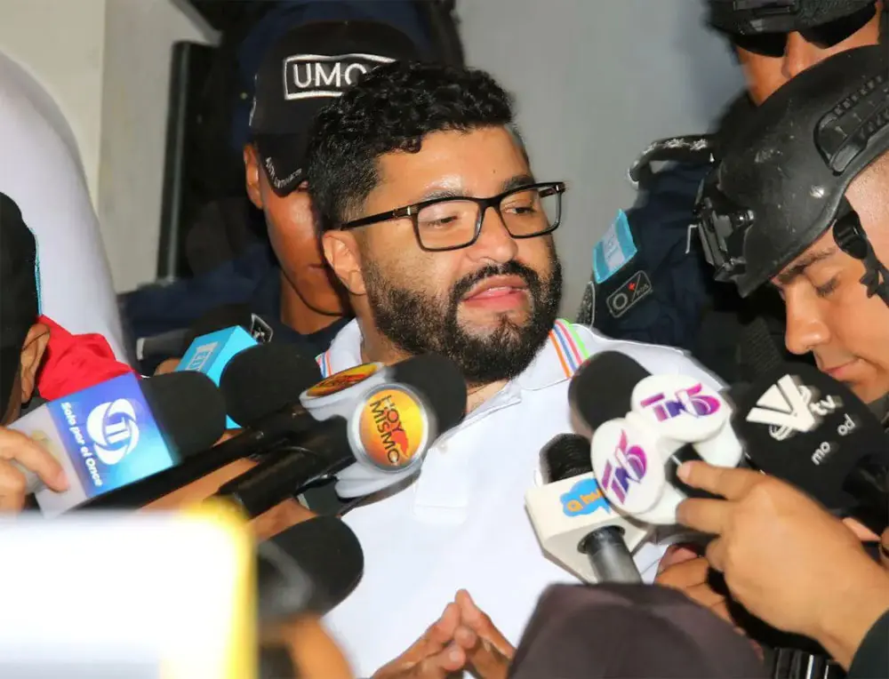 Exjuez Marco Vallecillo obtiene cambio de medidas cautelares tras consignar fianza de L. 1 millón