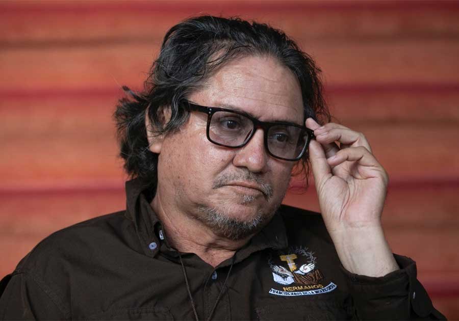 Localizan sano y salvo al padre Leopoldo Serrano tras reporte de desaparición