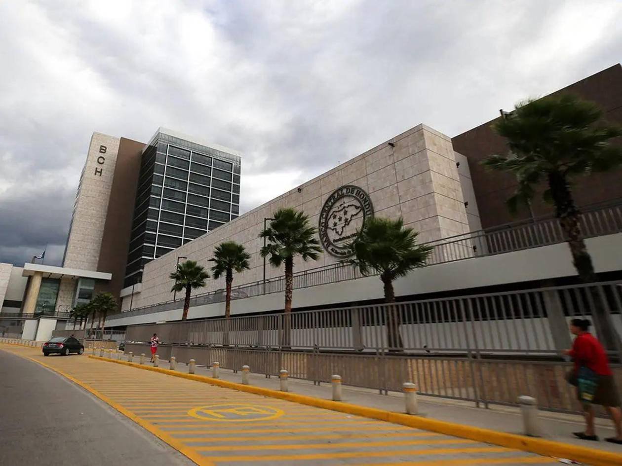 Fijan audiencia inicial contra ejecutivos y exfuncionarios del BCH por presunta sustracción de más de L 88 millones
