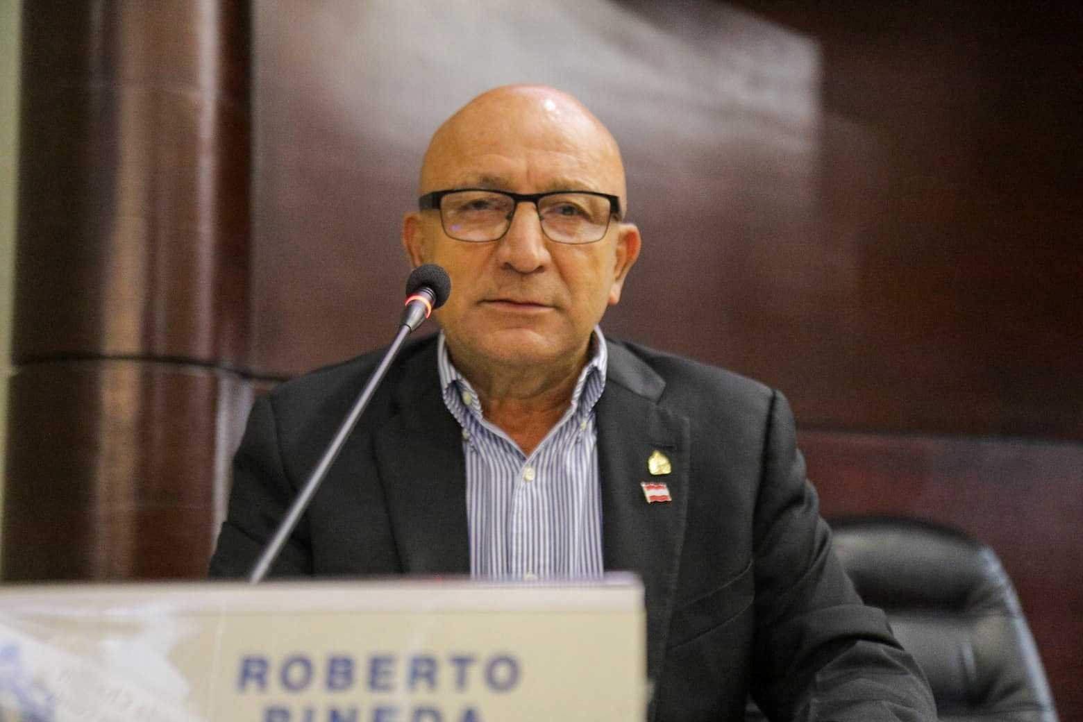 Diputado liberal propone sancionar la quema de llantas