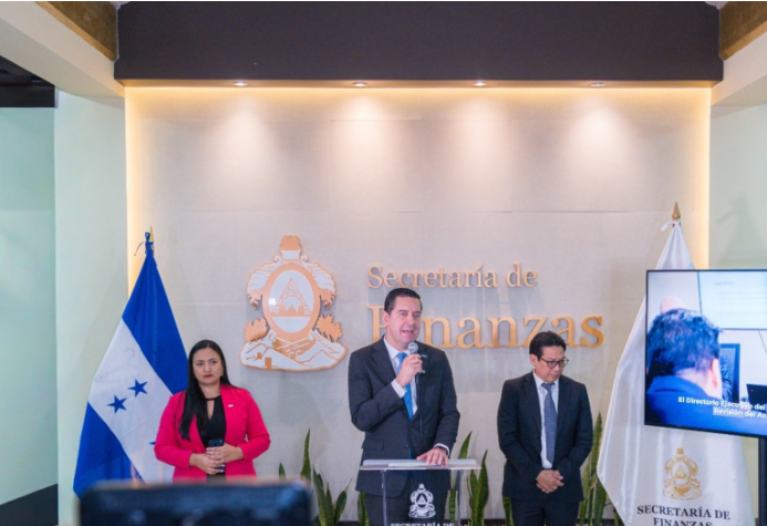 Gobierno celebra aprobación de nuevas revisiones del FMI y destaca acceso a $242 millones para fortalecer la economía