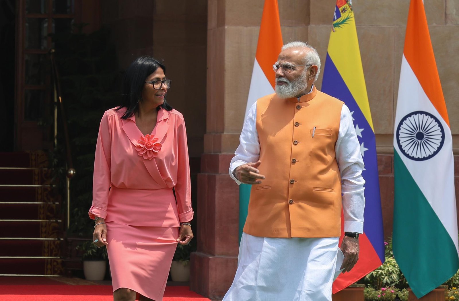 Delcy Rodríguez busca fortalecer la relación energética con India en visita oficial