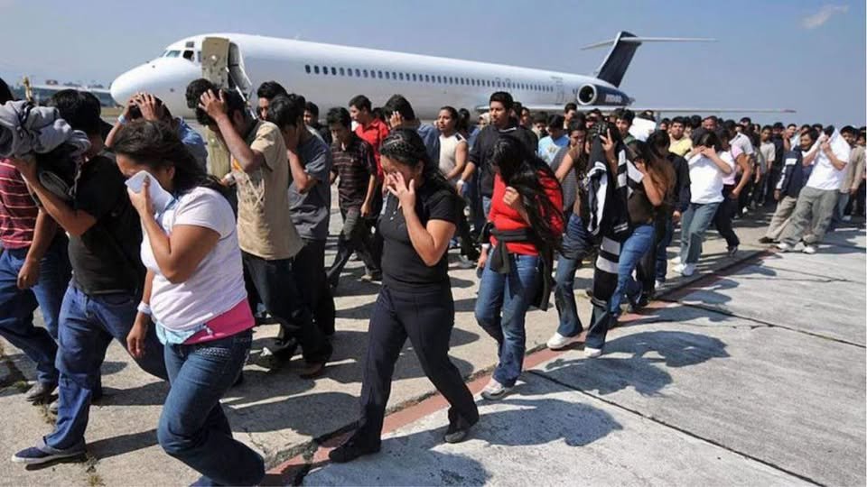 Aumentan las deportaciones de hondureños mientras cae con fuerza el tránsito migratorio por el país