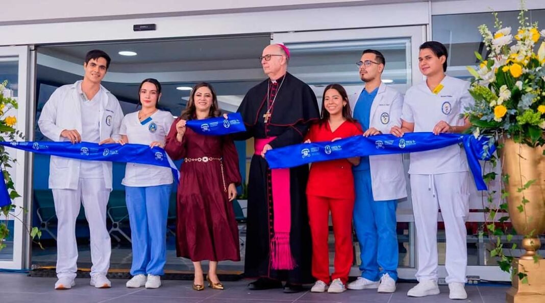 Inauguran el Hospital Católico Universitario con moderno modelo de atención y destinará 11 millones de lempiras en apoyo al sistema público de salud