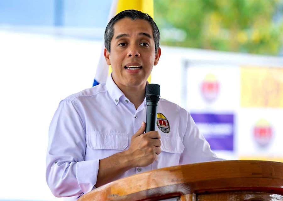 Odir Fernández: “A la UNAH le corresponde un valor por la venta del avión presidencial”